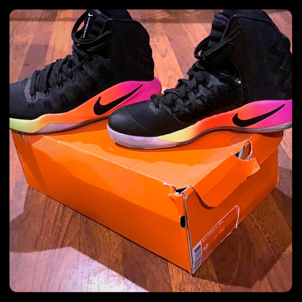 Nike Hyperdunk men’s size 10 sneakers